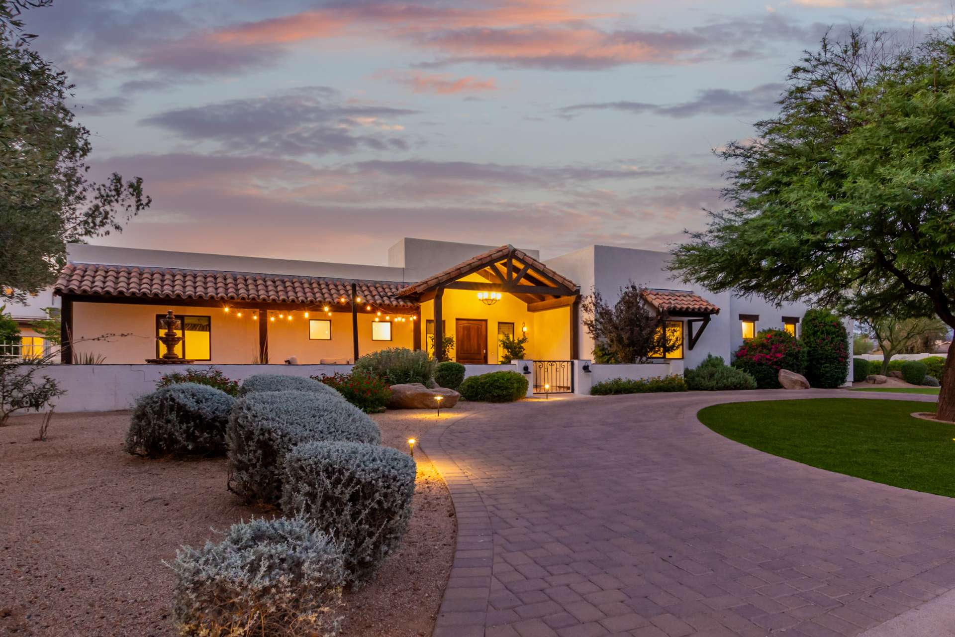 Mescal Villa & Casitas, a 7-bedroom Kierland vacation rental with separate casitas