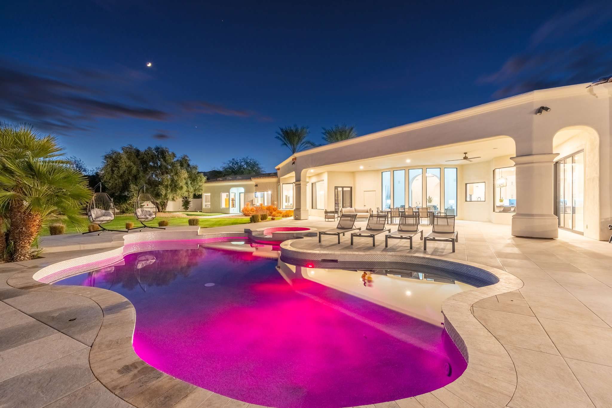Camelback Mountain Estate, a 6-bedroom luxury vacation rental in Paradise Valley