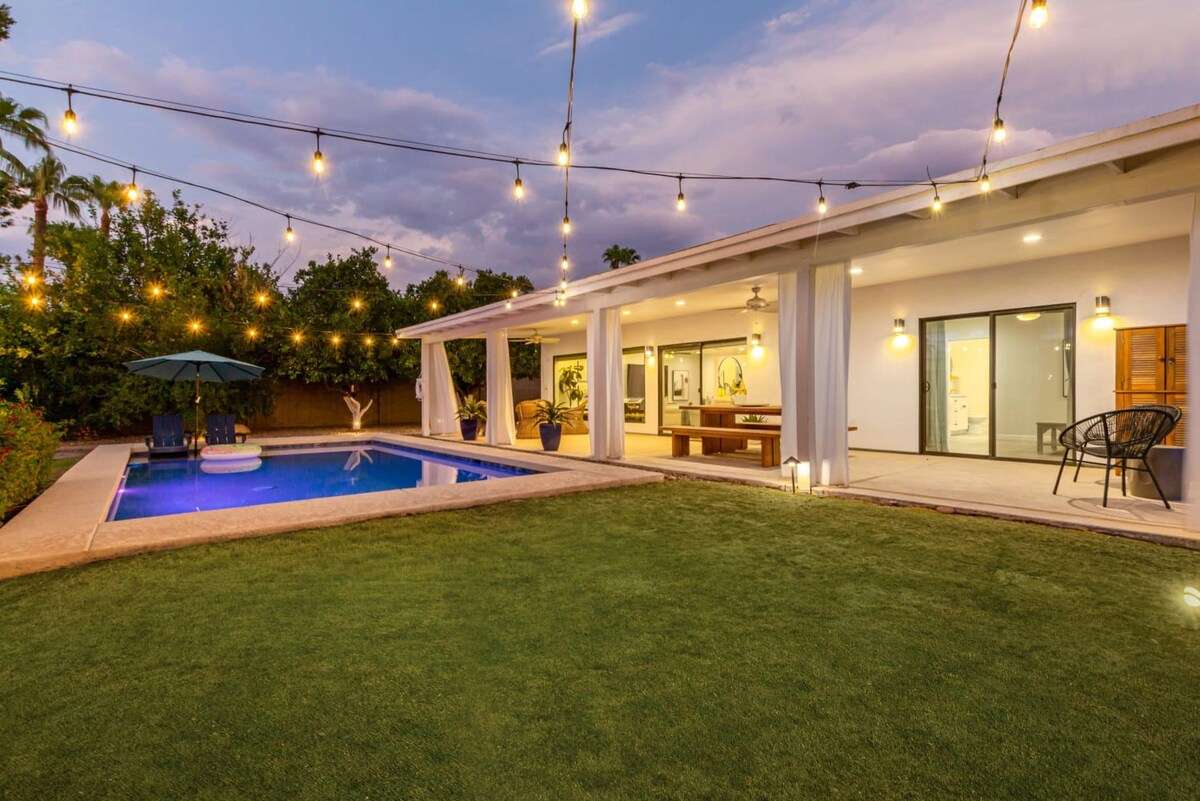 Larkspur Landing, a 5-bedroom Scottsdale vacation rental