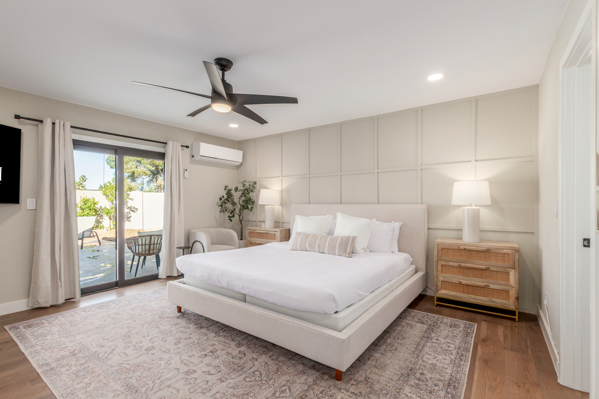 Luxury Vacation Rental Bedroom
