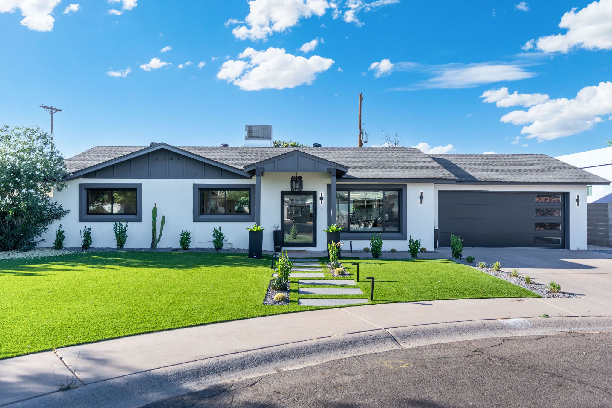 The Barrington, a 5-bedroom Scottsdale vacation rental