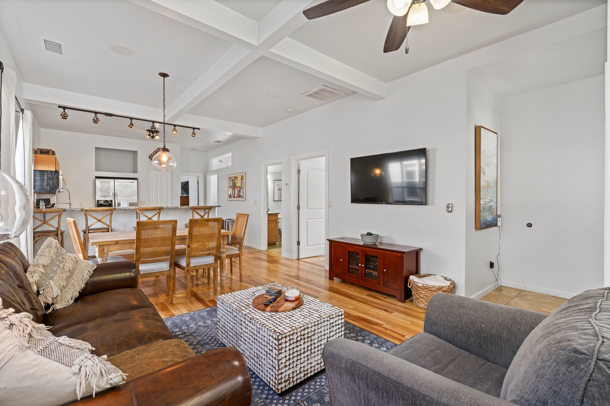 Interior of the 5th Avenue cottage at Durango, available on Book Direct Day