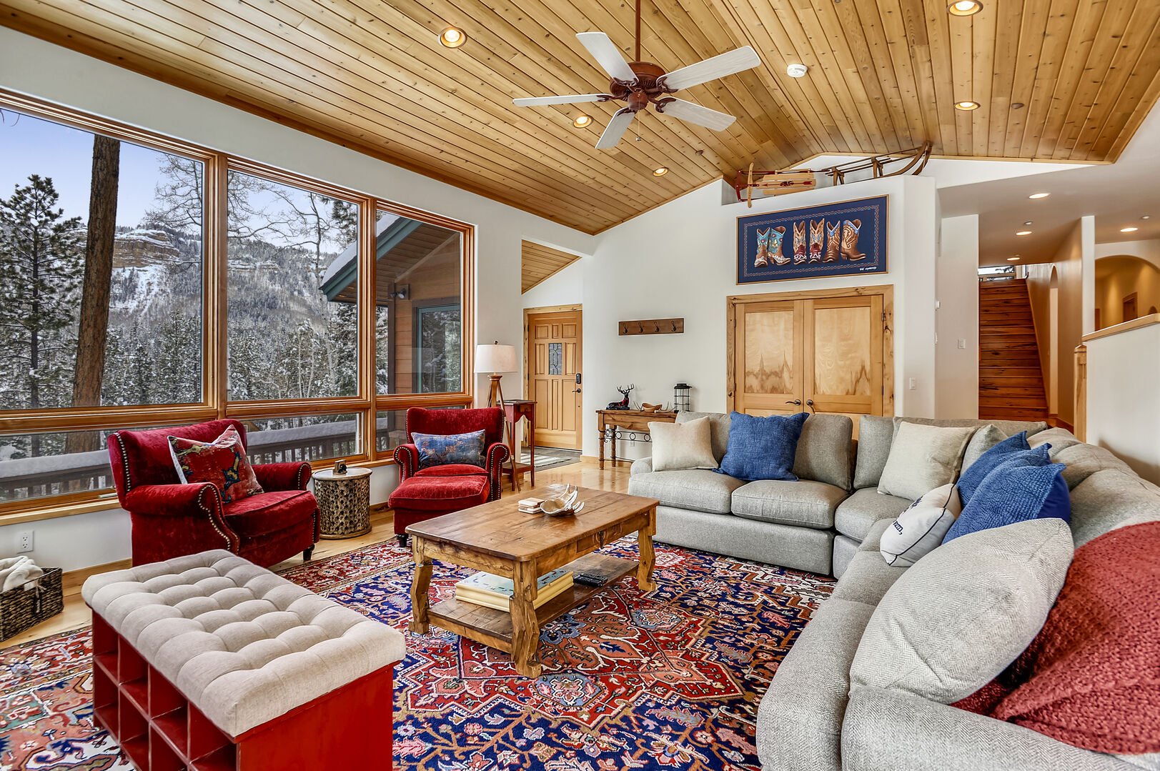 Property Walkthrough: Lake Purgatory Family Lodge