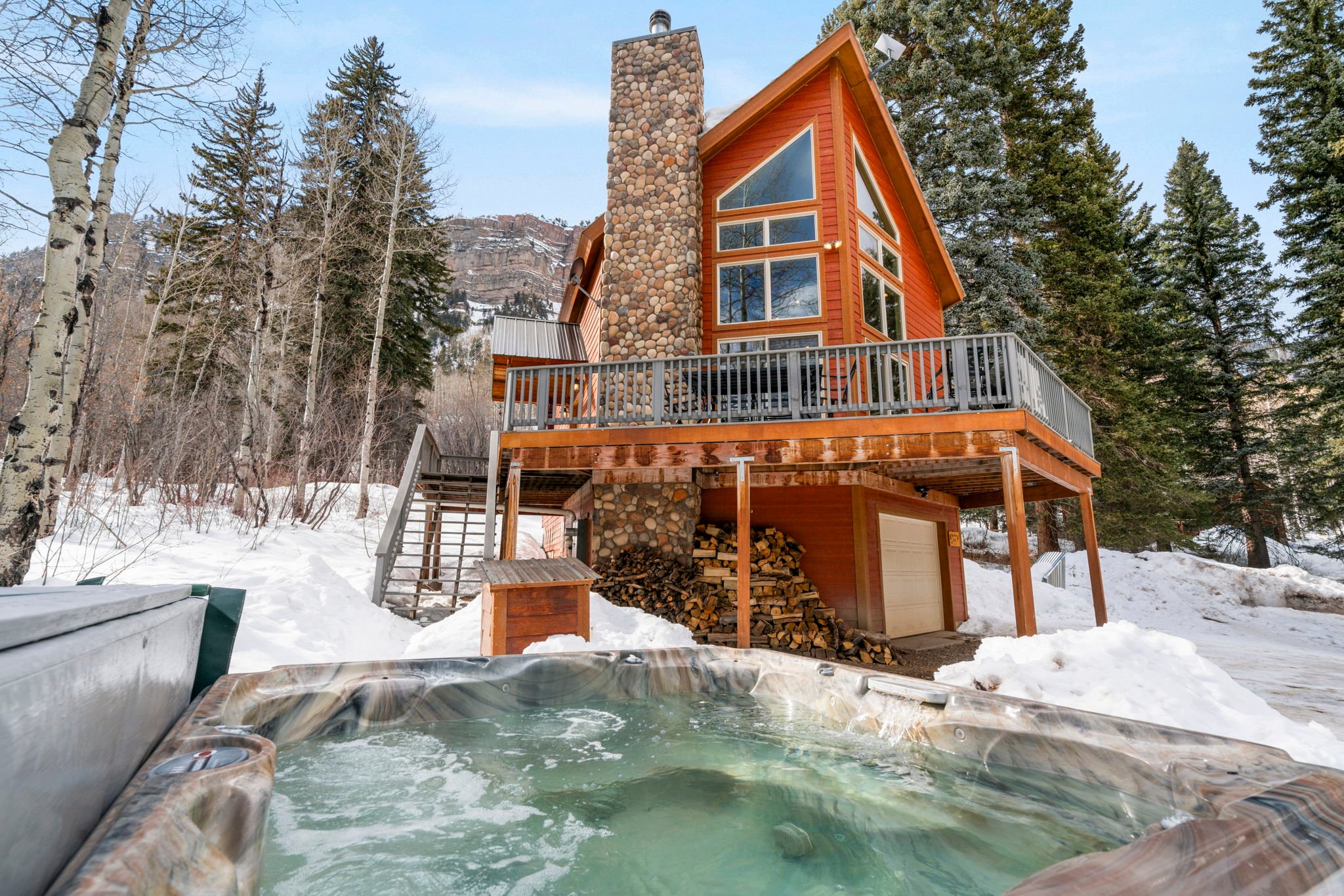 5 Reasons to Book a Rental with a Hot Tub in Durango