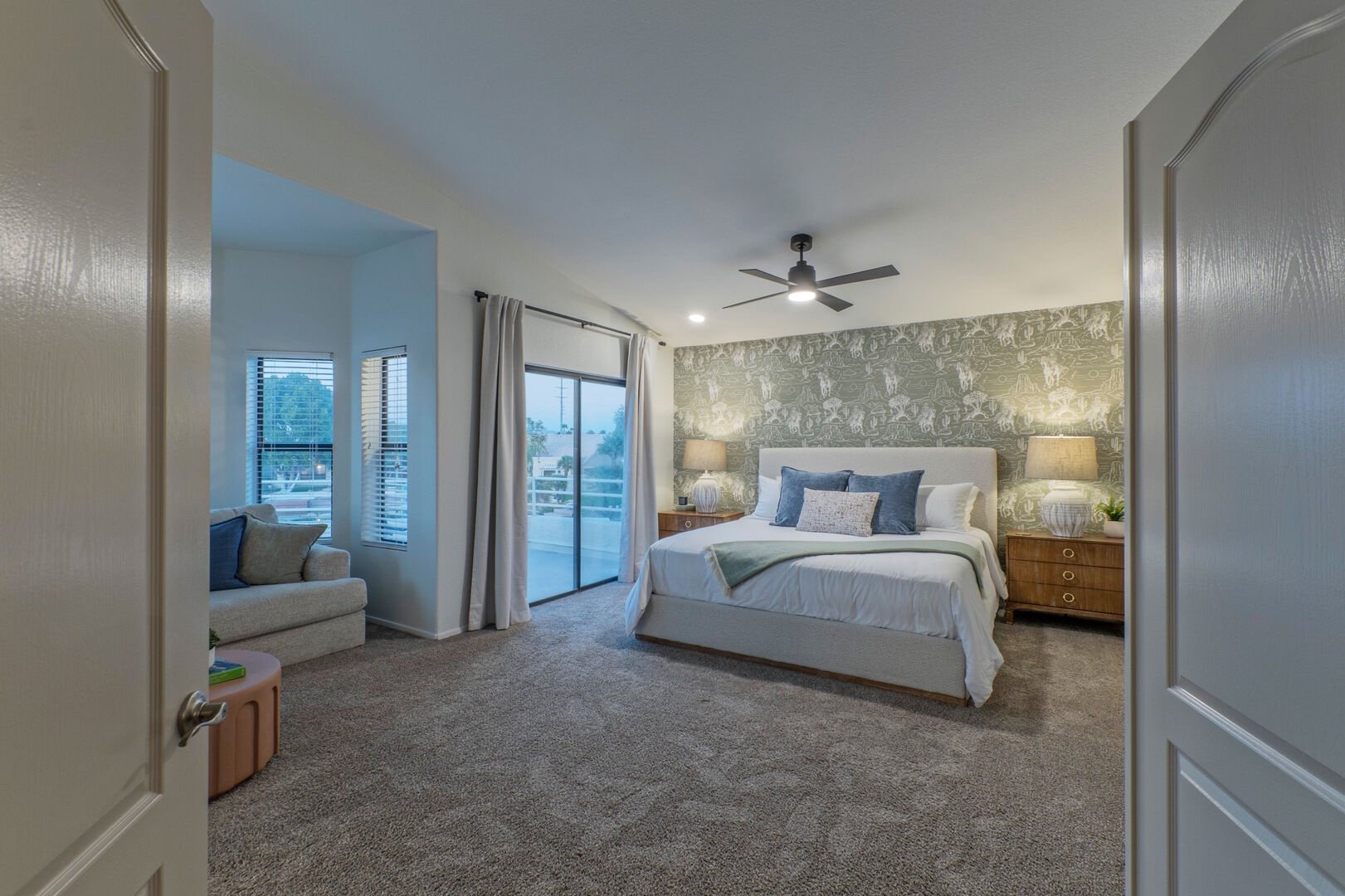 Arizona vacation rental living room