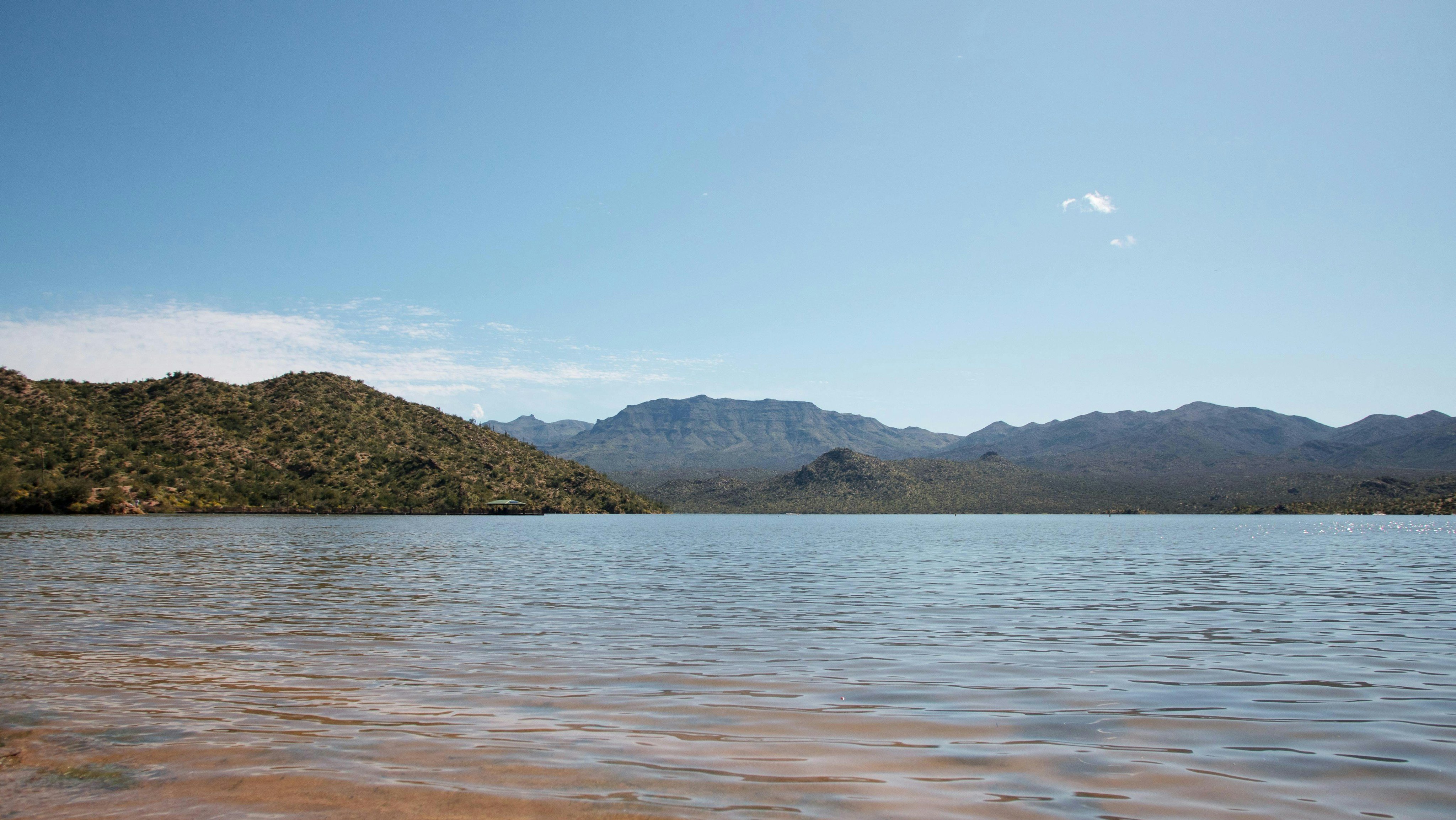 Arizona desert lake