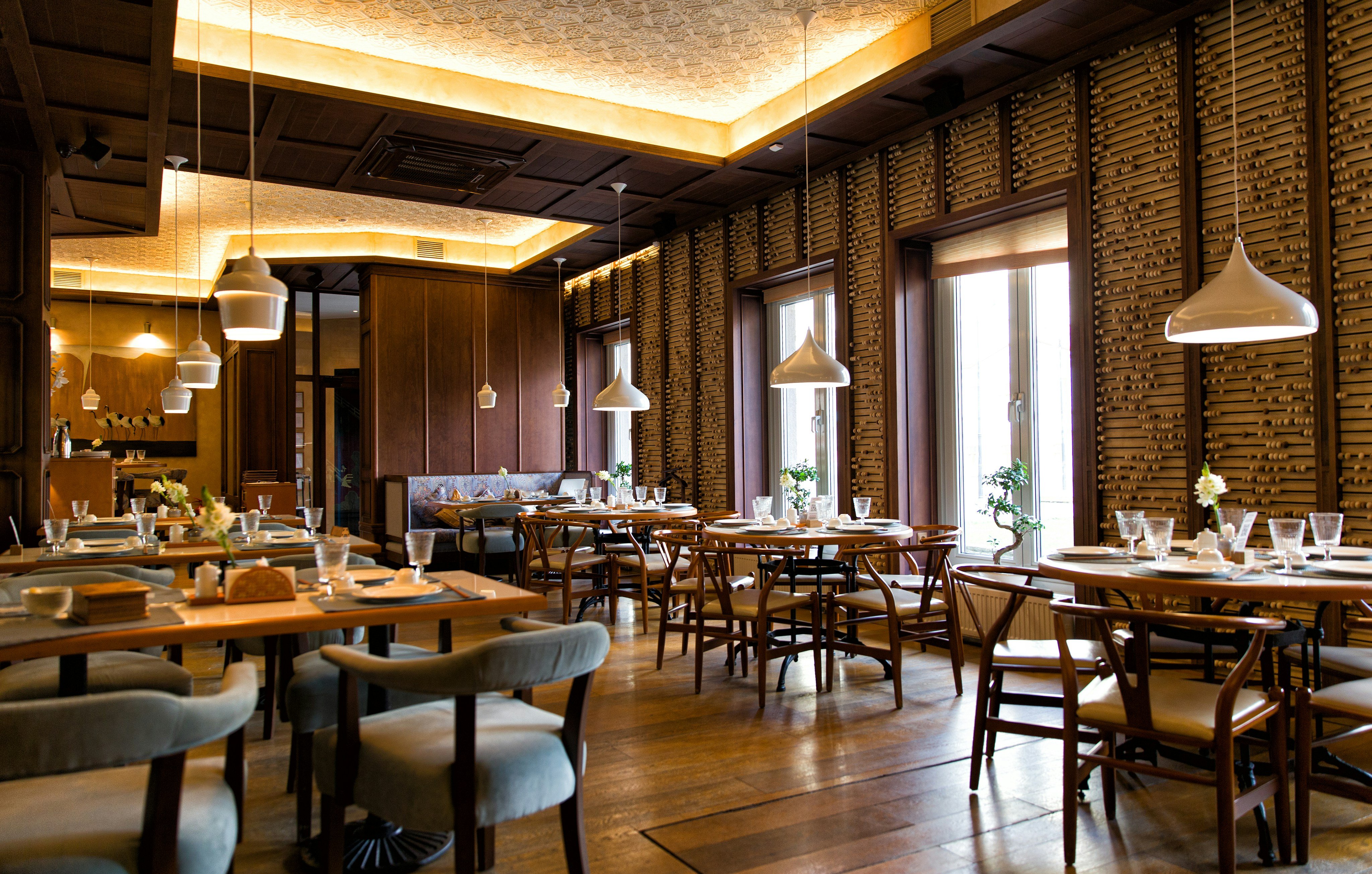 Broil restaurant dining interior