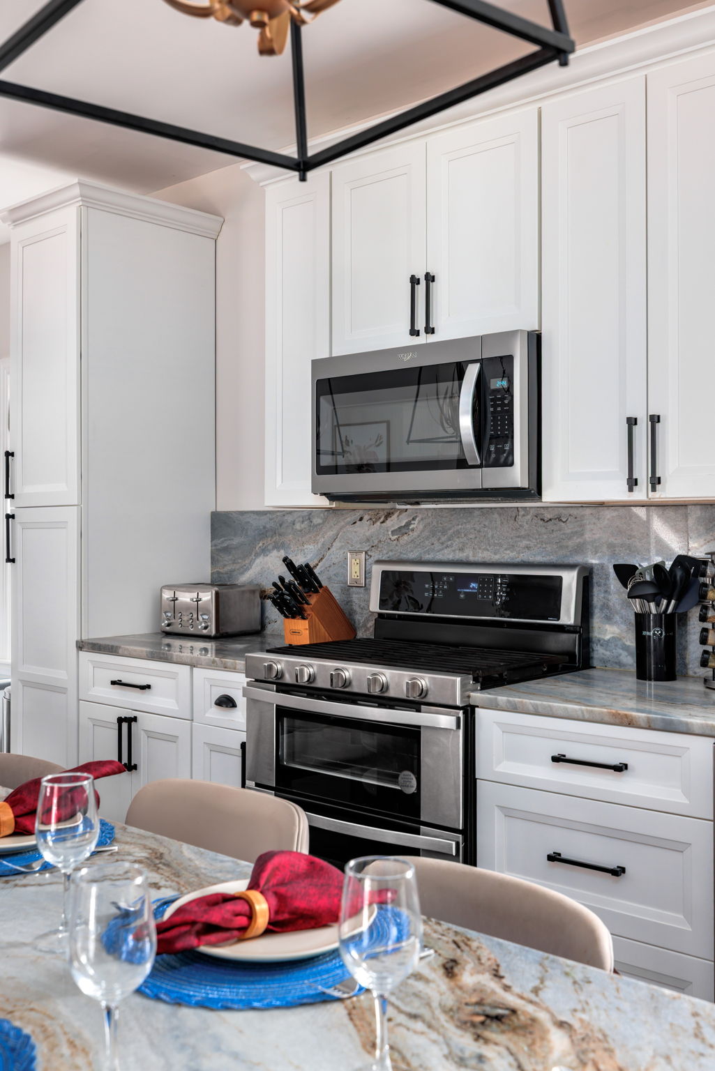 Fully equipped kitchen inside Austoria vacation home ideal for family meals and extended stays