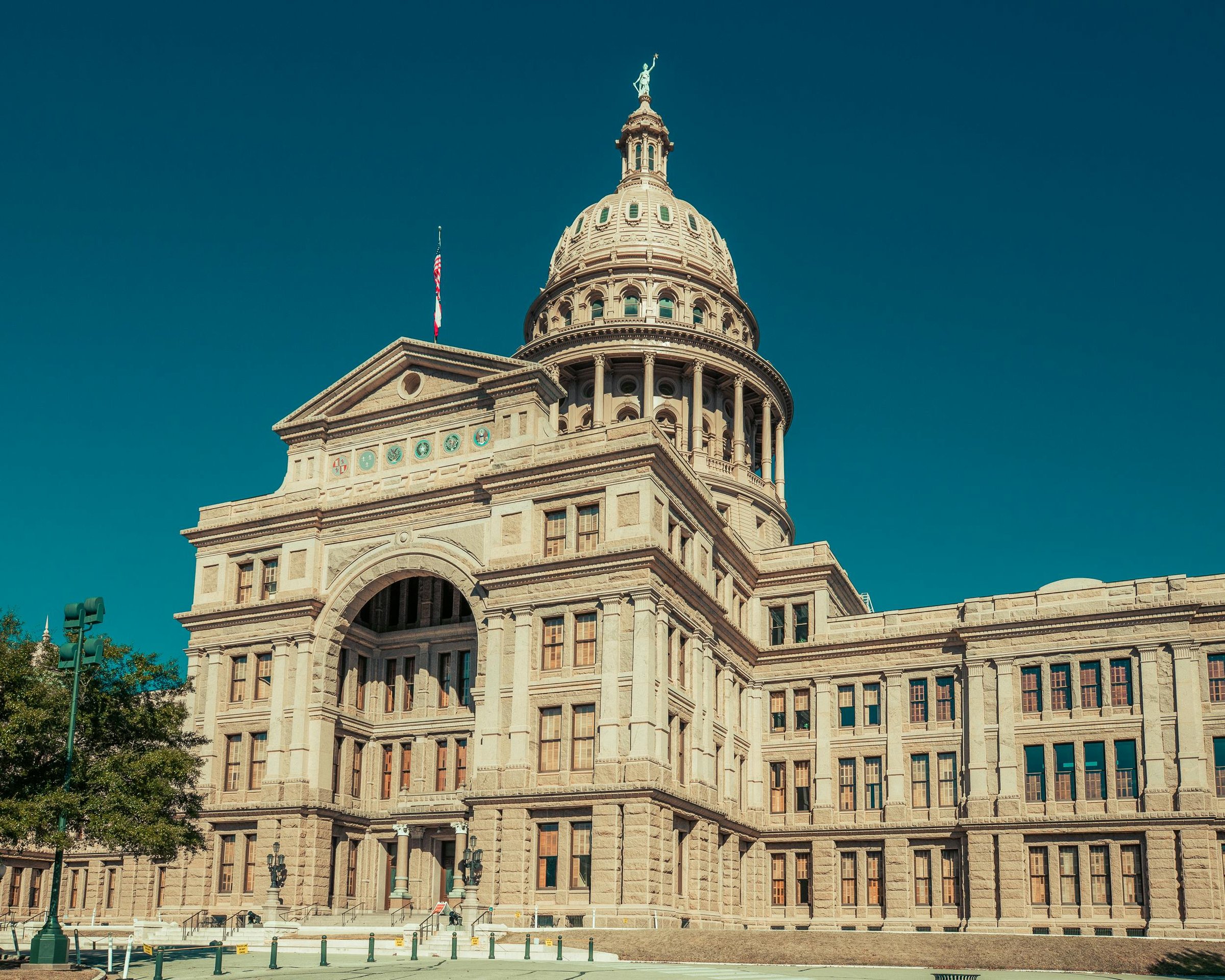 Wide angle view of the Texas State Capitol building