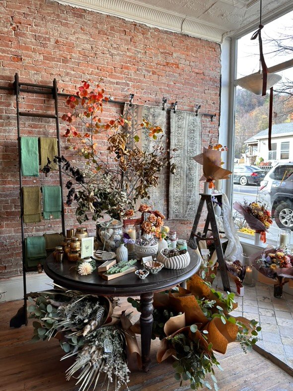 Poppysea Floristry 5.jpg