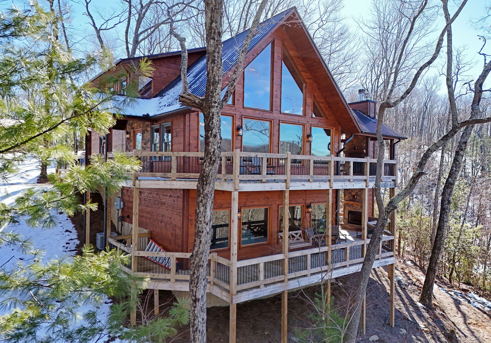Stoneman lodge is a luxury vacation cabin rental in Blue Ridge which is in North Georgia