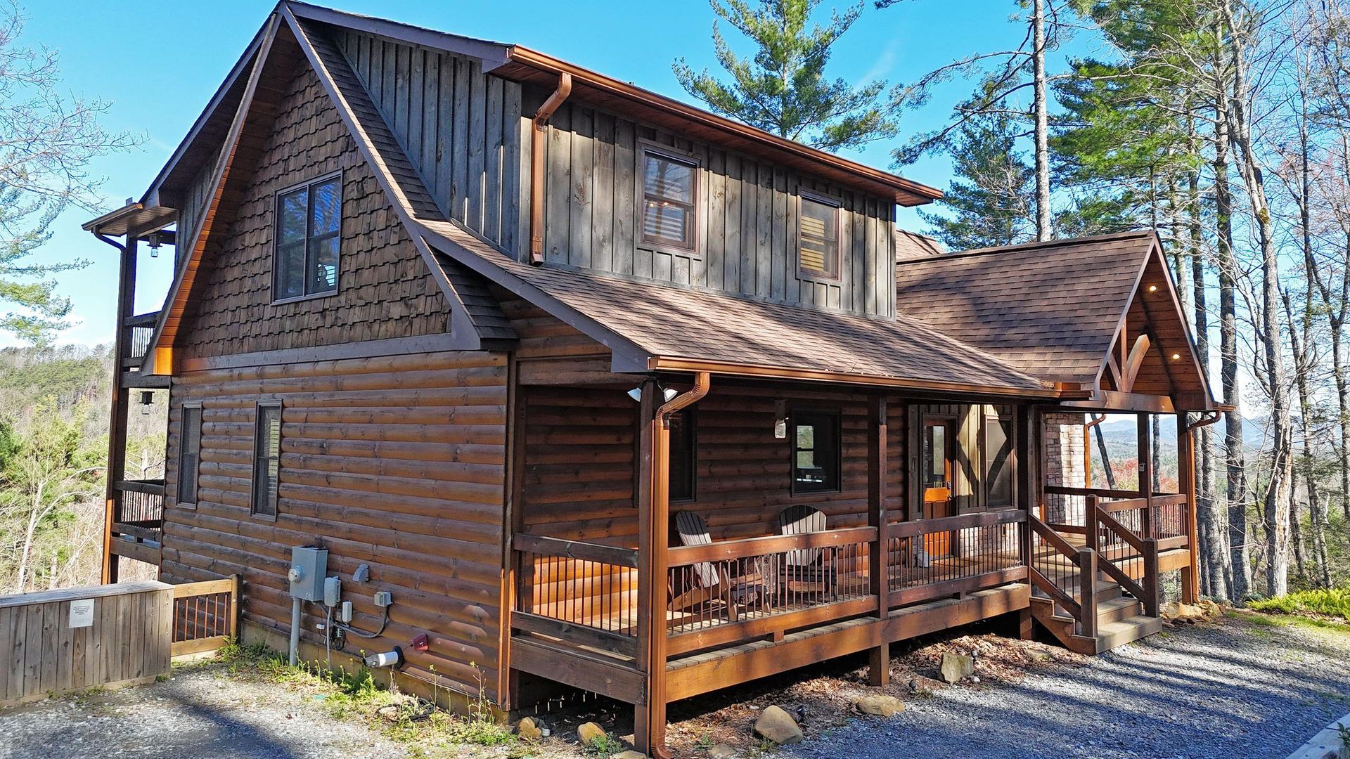 Mountain Oasis is a luxury vacation cabin rental in Blue Ridge area of the north Georgia mountains.