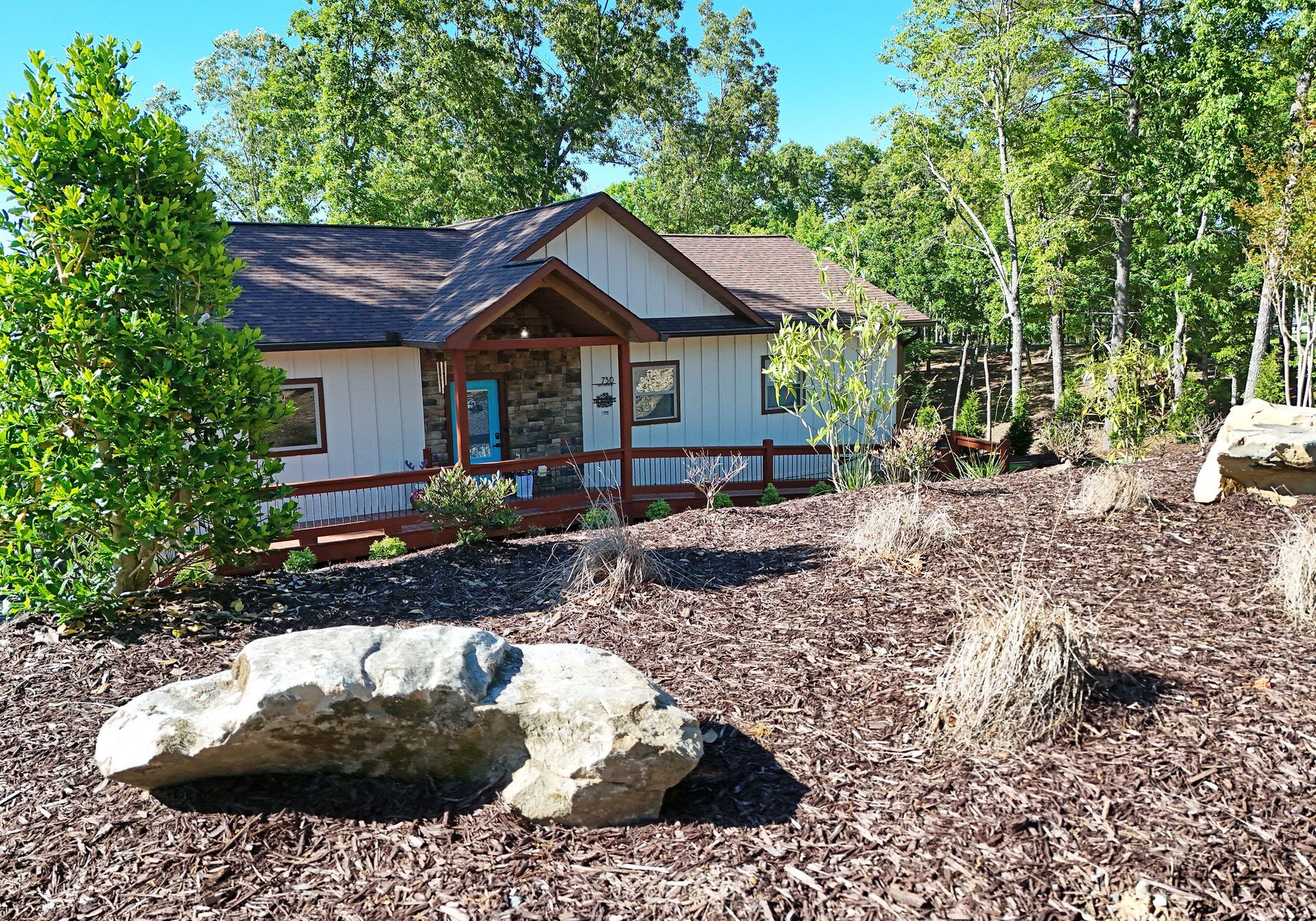 The Deerpath is a luxury cabin in Blue Ridge and is one of the few pet-friendly ADA Compliant vacation cabin rentals in North Georgia