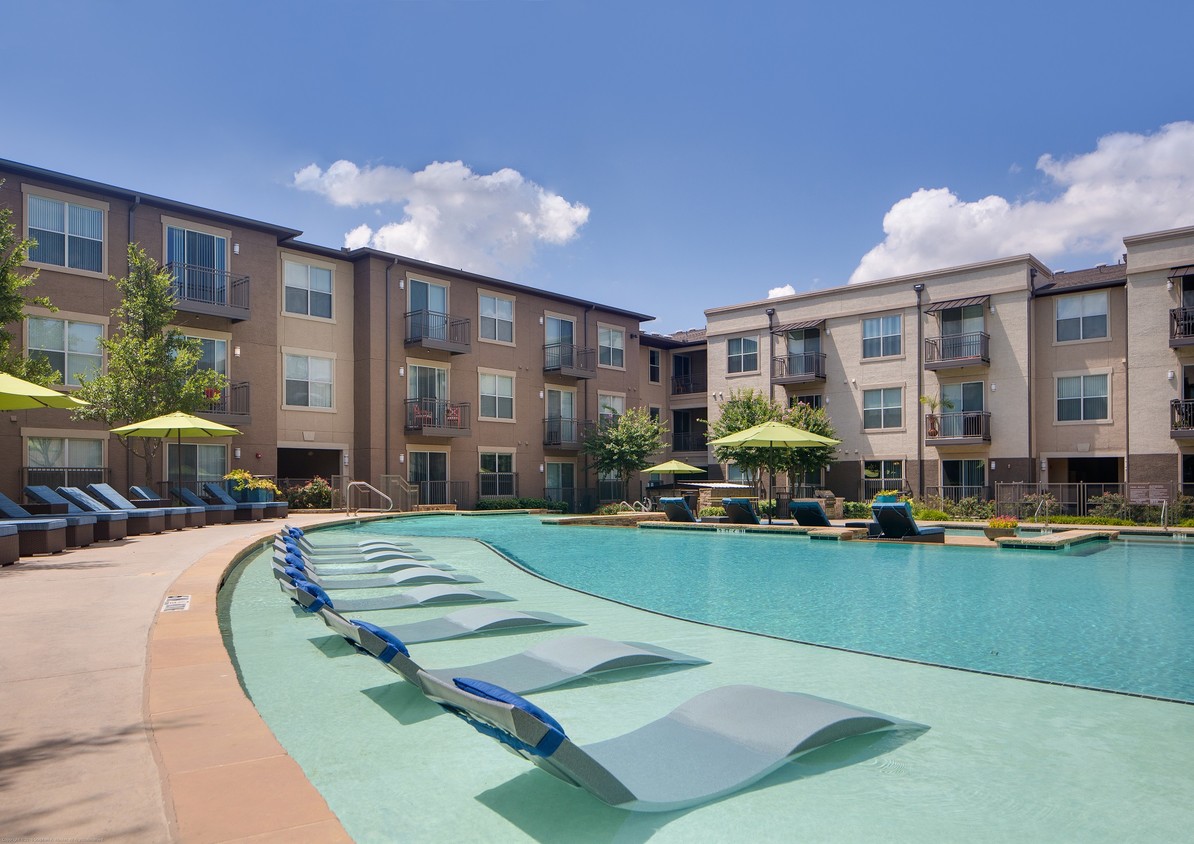 PBD Living Resort-Style Pool Area