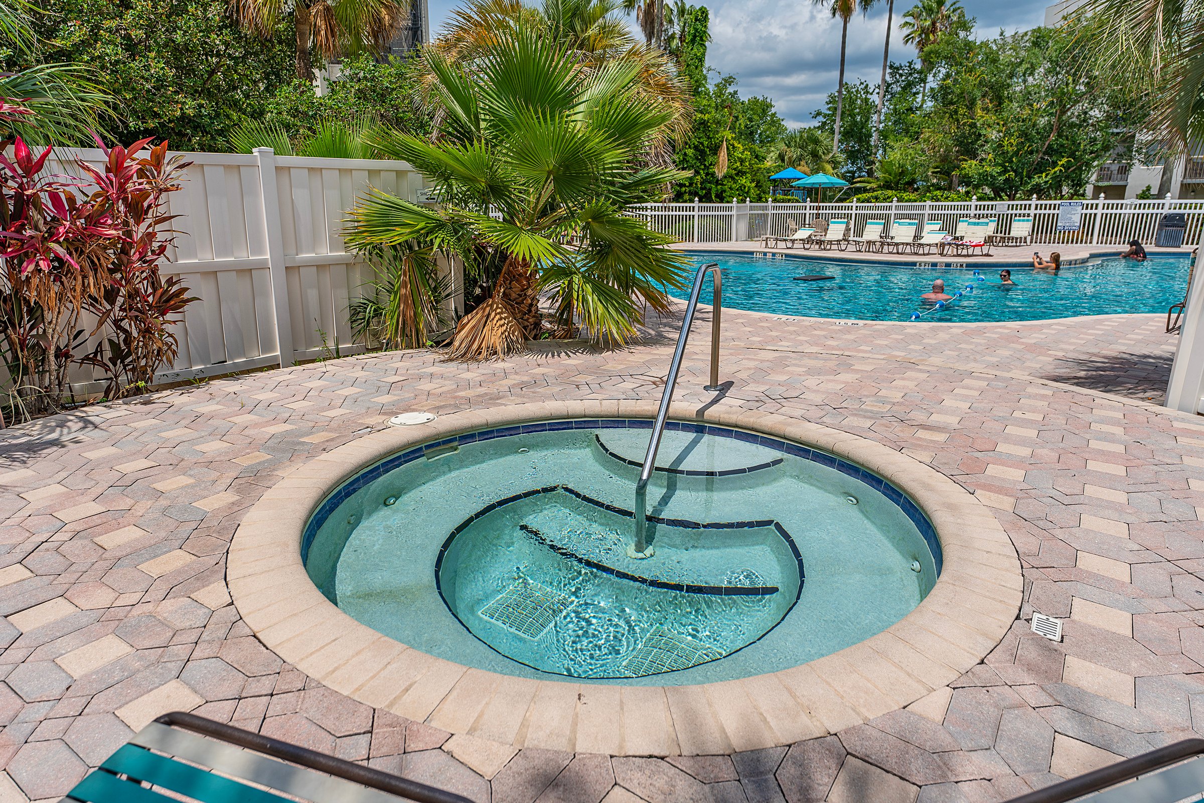 Enclave Pool 1 - Hot Tub Pool ViewL.jpg