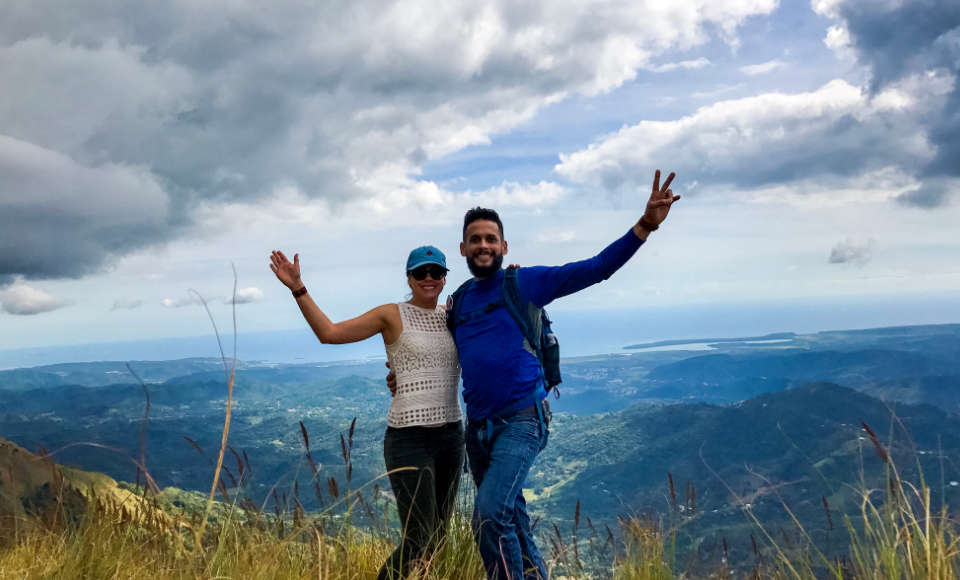 Two people on a hiking experience at Pico Rodadero