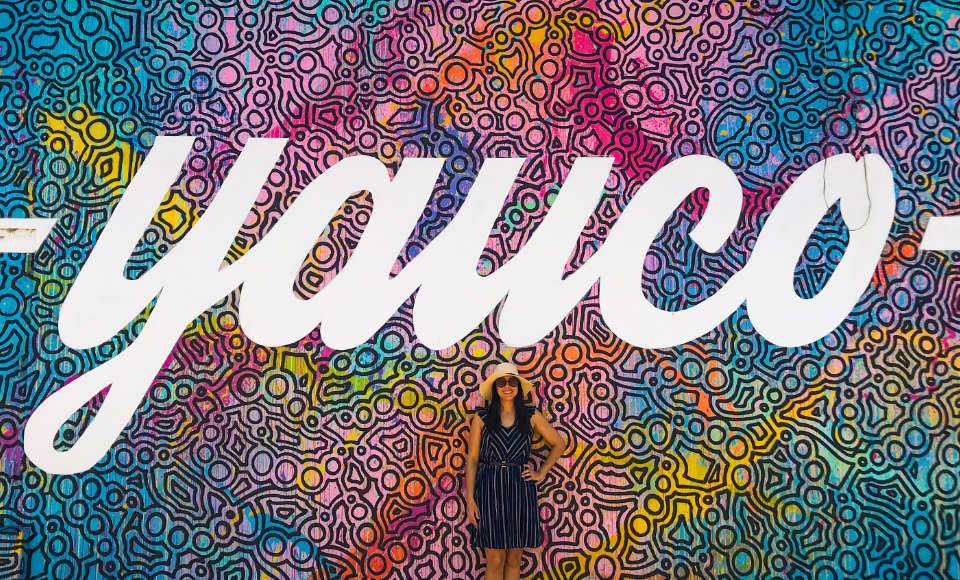 Mural de arte con la palabra Yauco