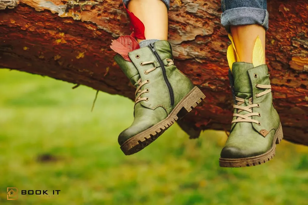 cover photo for : Boots On The Ground: Top Hiking Trails Near Seattle