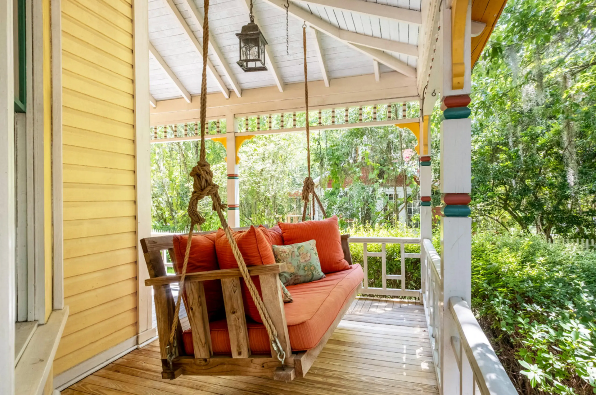 AirBNB homes with outdoor space