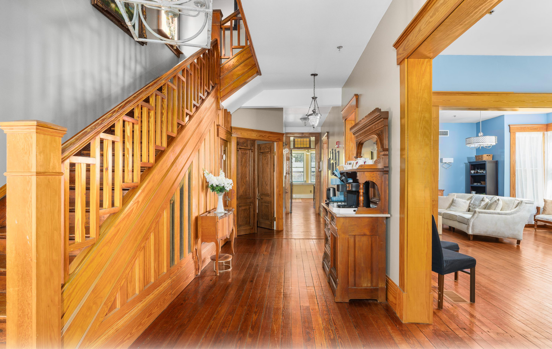 The interior and exterior of The Laurel Oak Estate