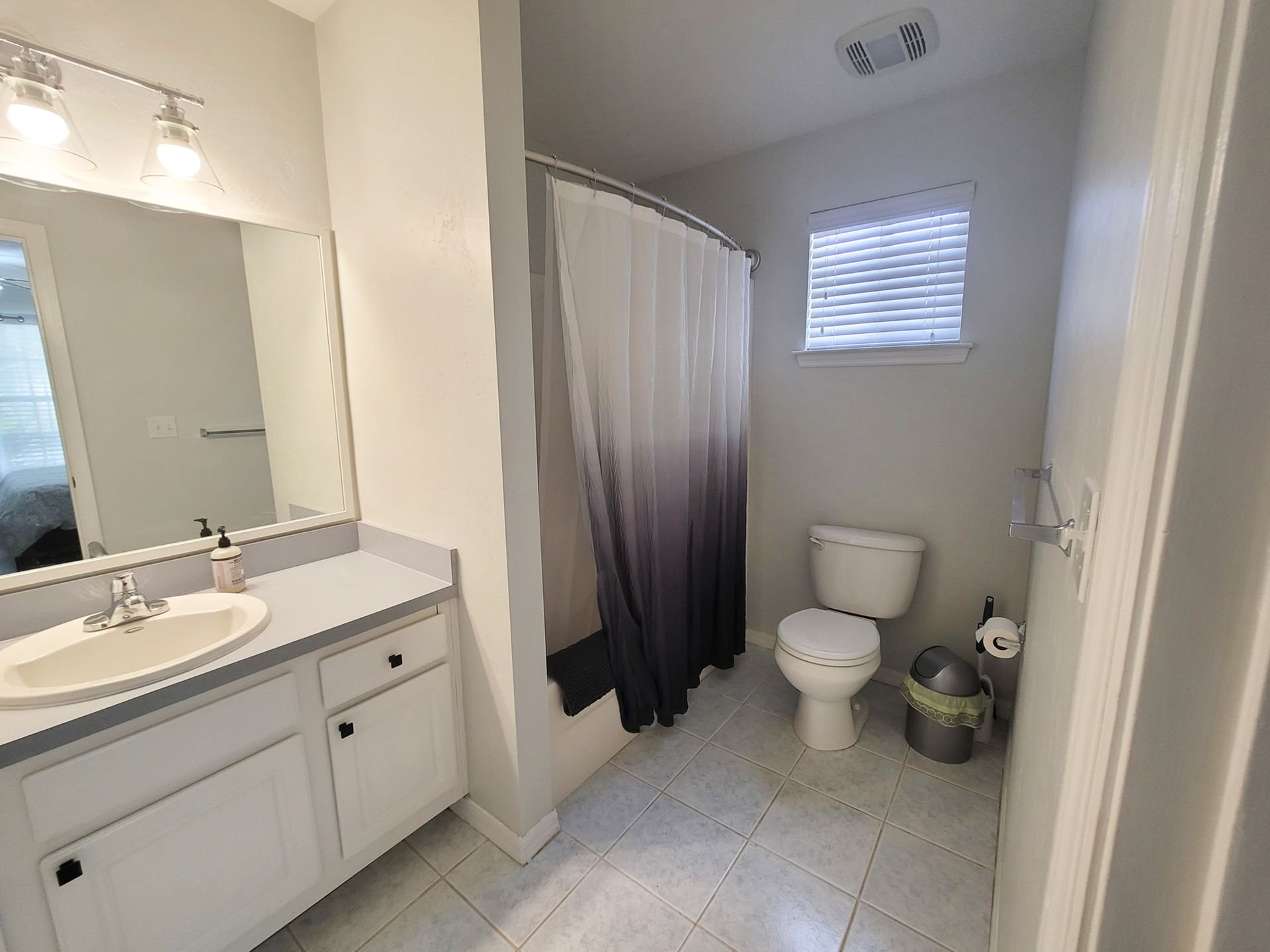 3 bed/2 bath home in a quiet neighborhood - Gainesville FL