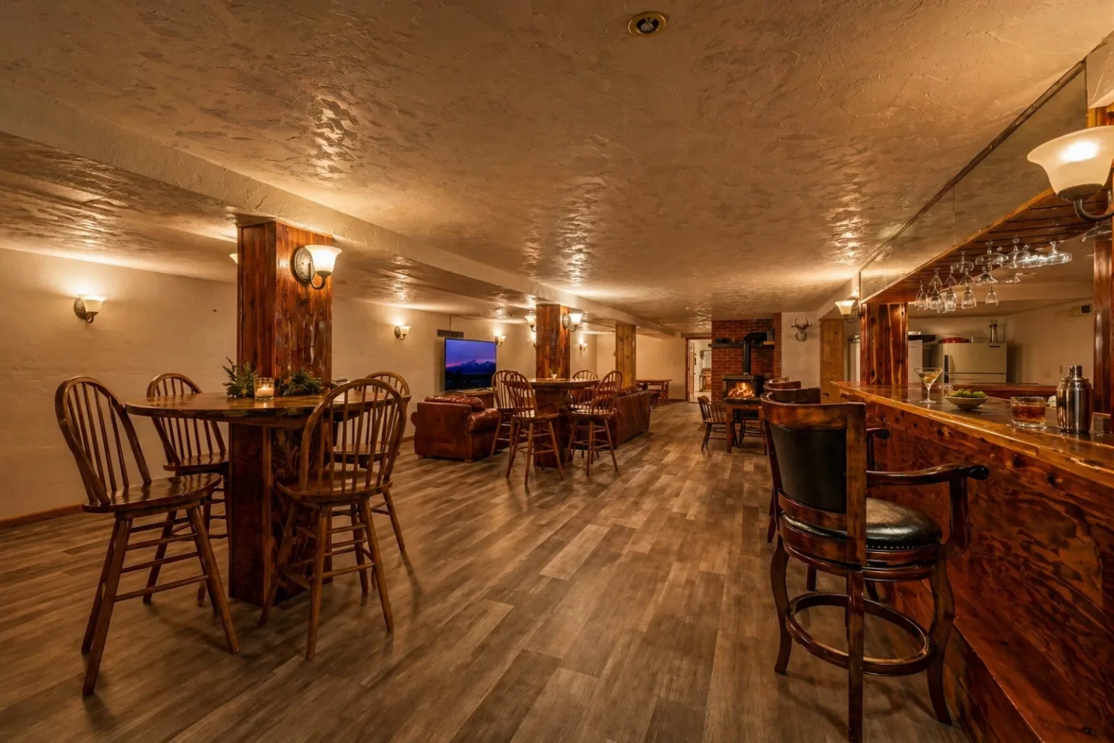 Harbour Hideout: Watch Party Setup
