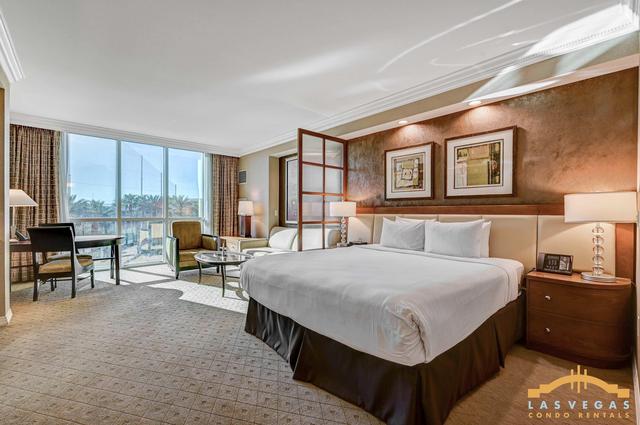 MGM Signature 03-818 Jacuzzi Studio