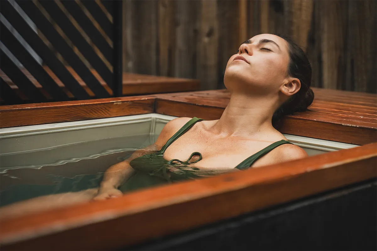 Benefits of Cold Plunge and Sauna for Recovery