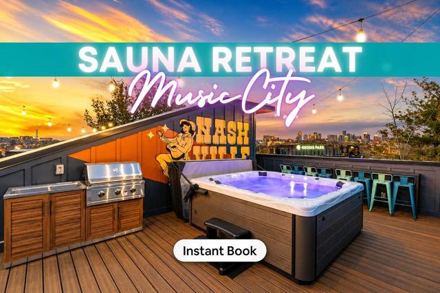 Rooftop Deck, Hot Tub & Game Room - Nashville