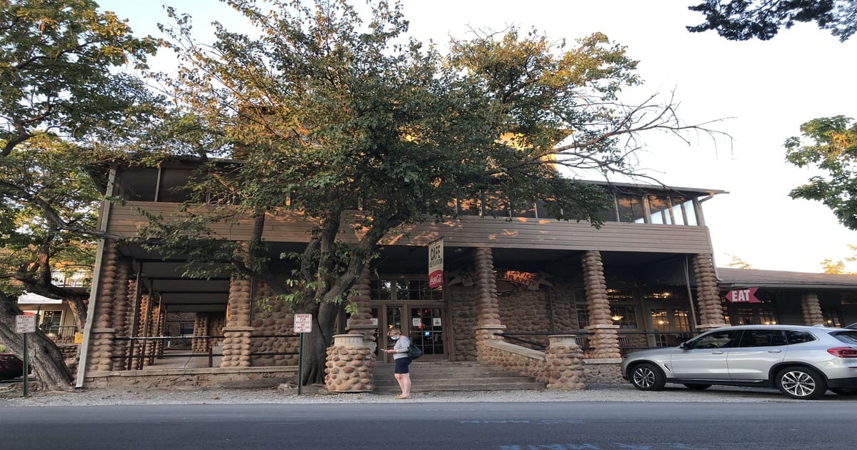 Old plantation restaurant