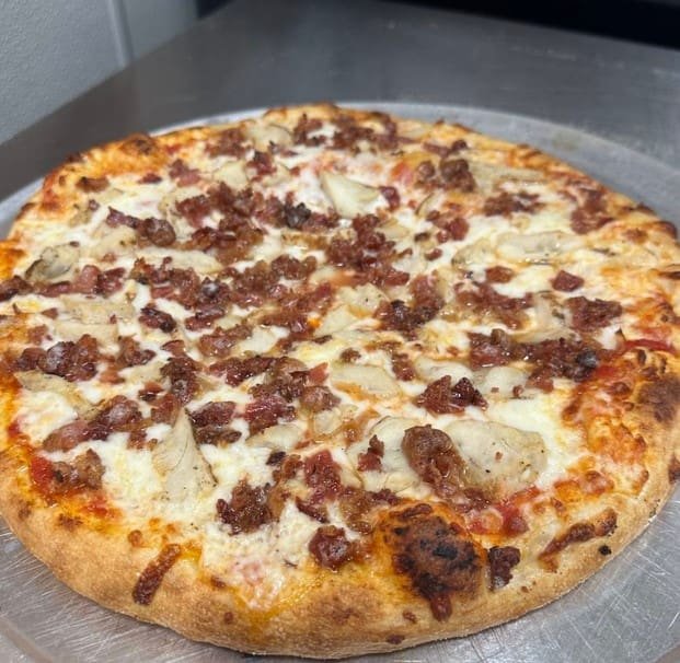 Mama Donato's pizza in Medicine Park