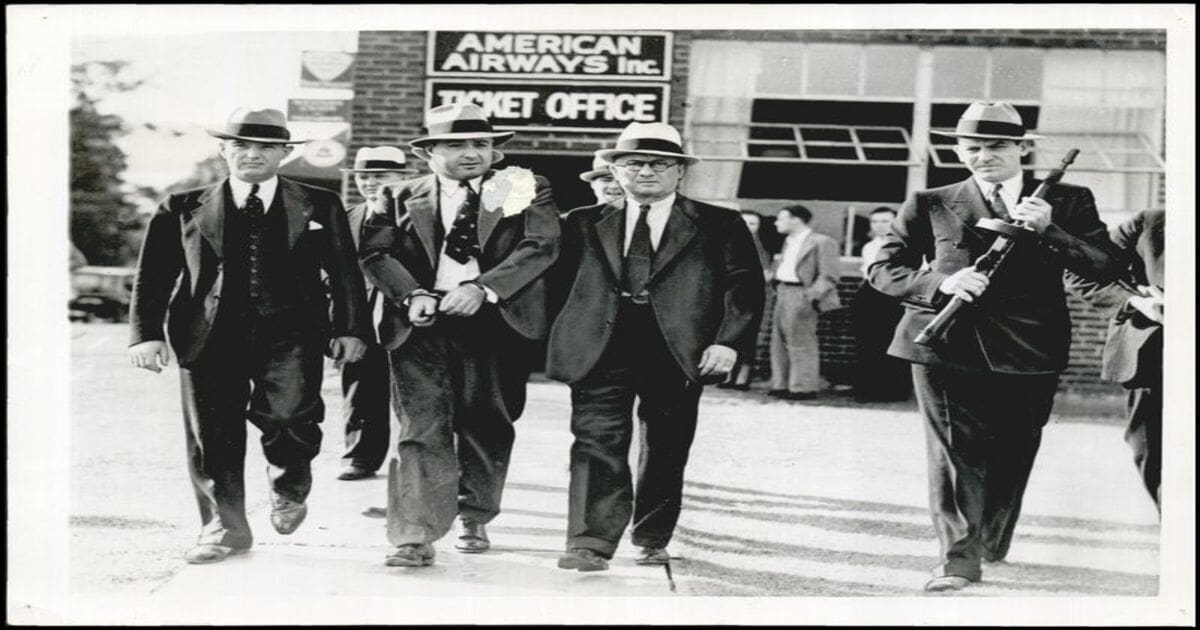 Photo of outlaws in Oklahoma