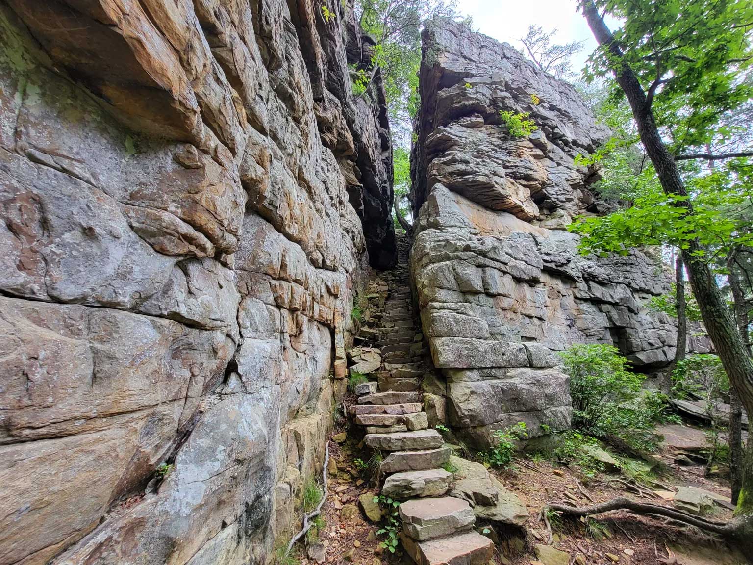 stone door hiking savage gulf natural area