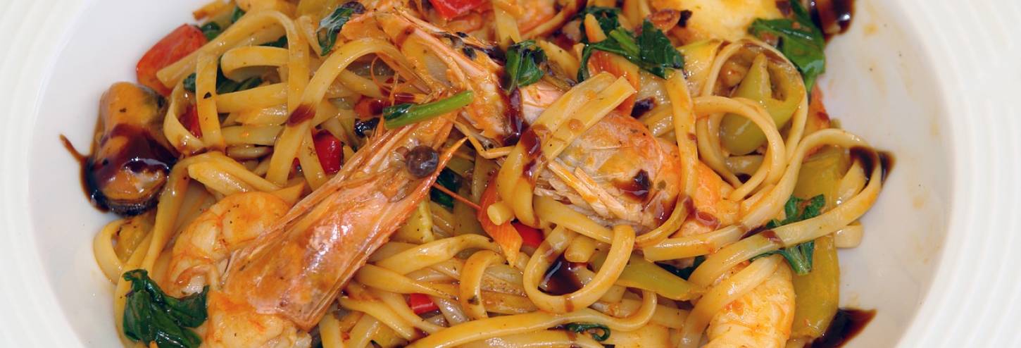 Delicious shrimp pasta at the Woody's Country House Restaurant
