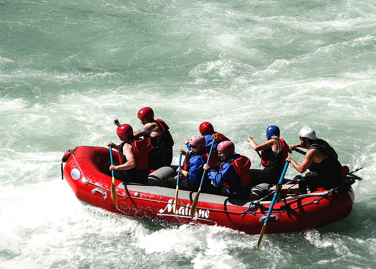 group whitewater rafting