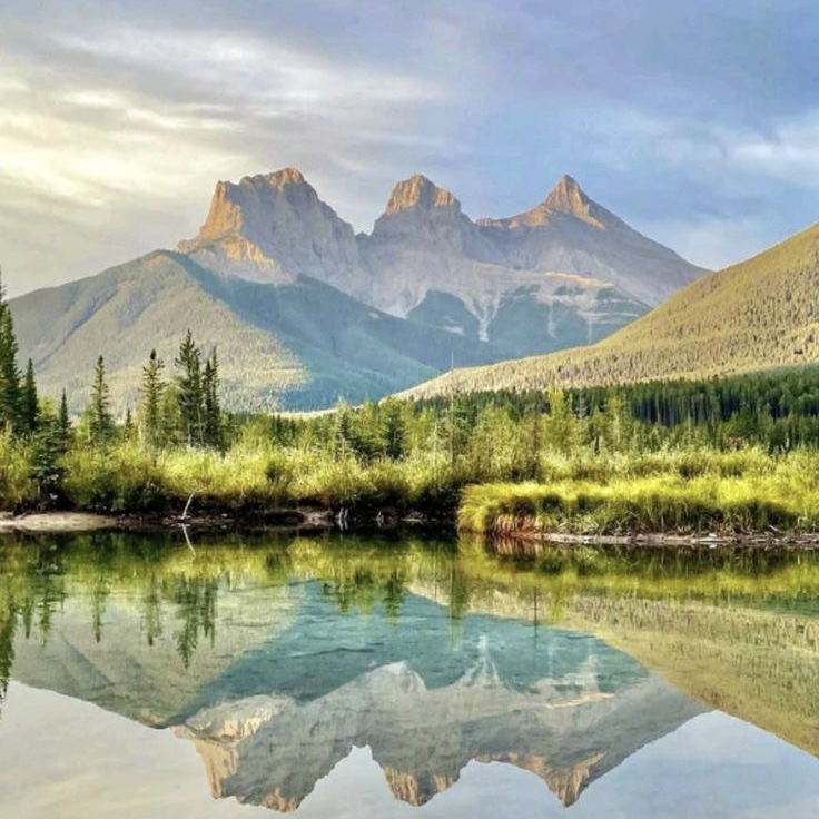 Canmore- View of the three sisters