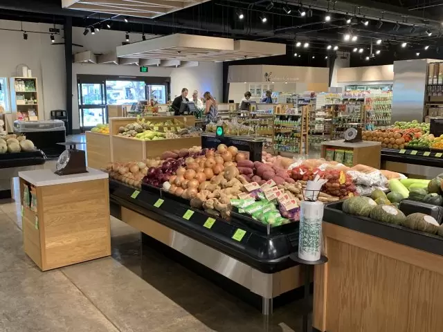 Kilaeua Market Cafe