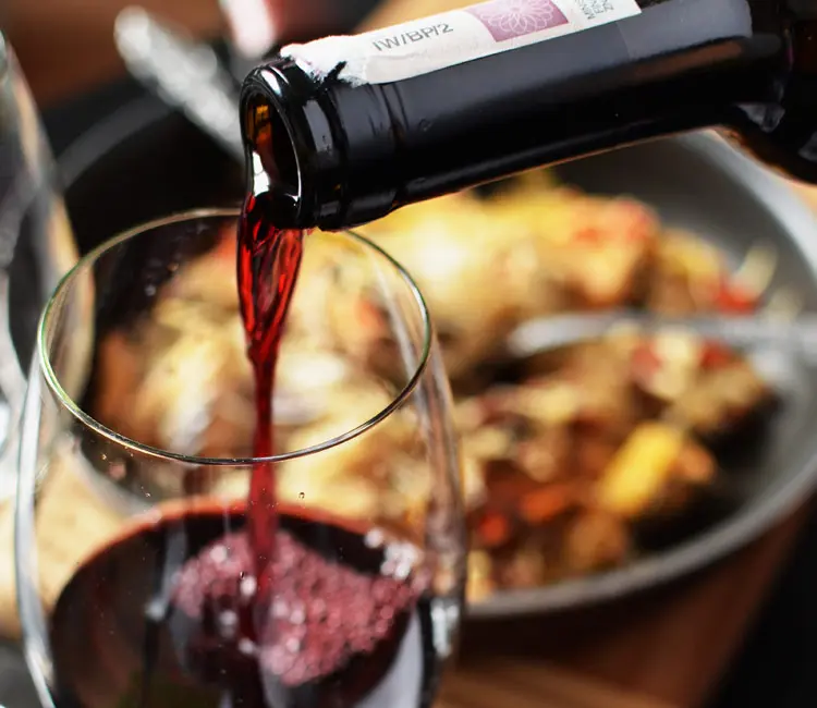 FOOD & WINE
