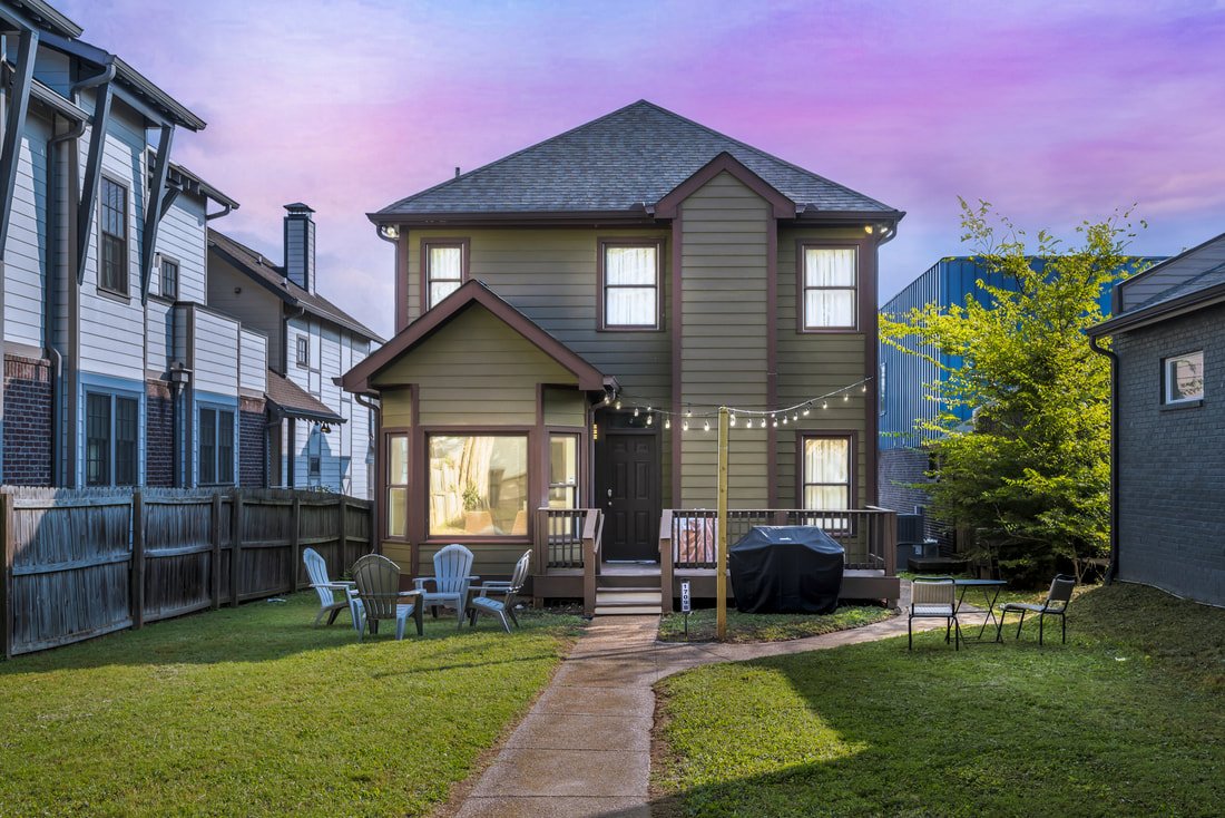 The Monroe backyard, Germantown Nashville