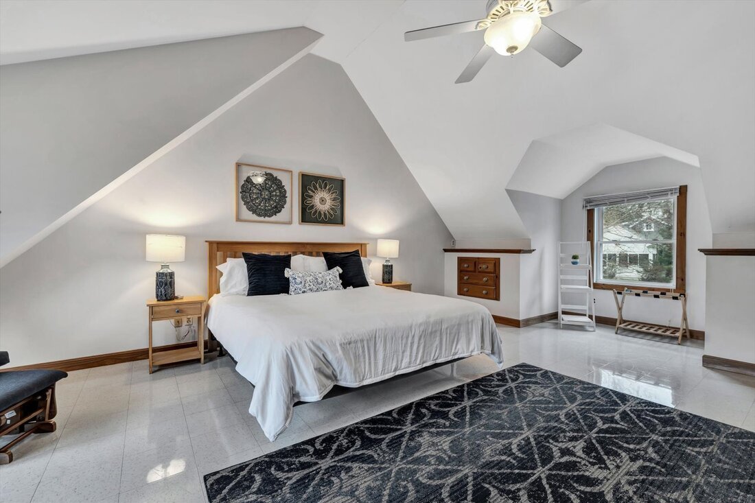 The Hideaway primary bedroom with ocean views