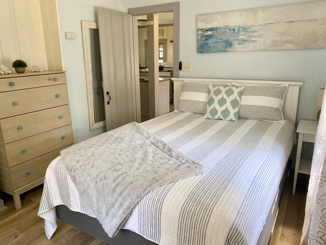 Piping Plover Cottage bedroom, West Yarmouth, Cape Cod