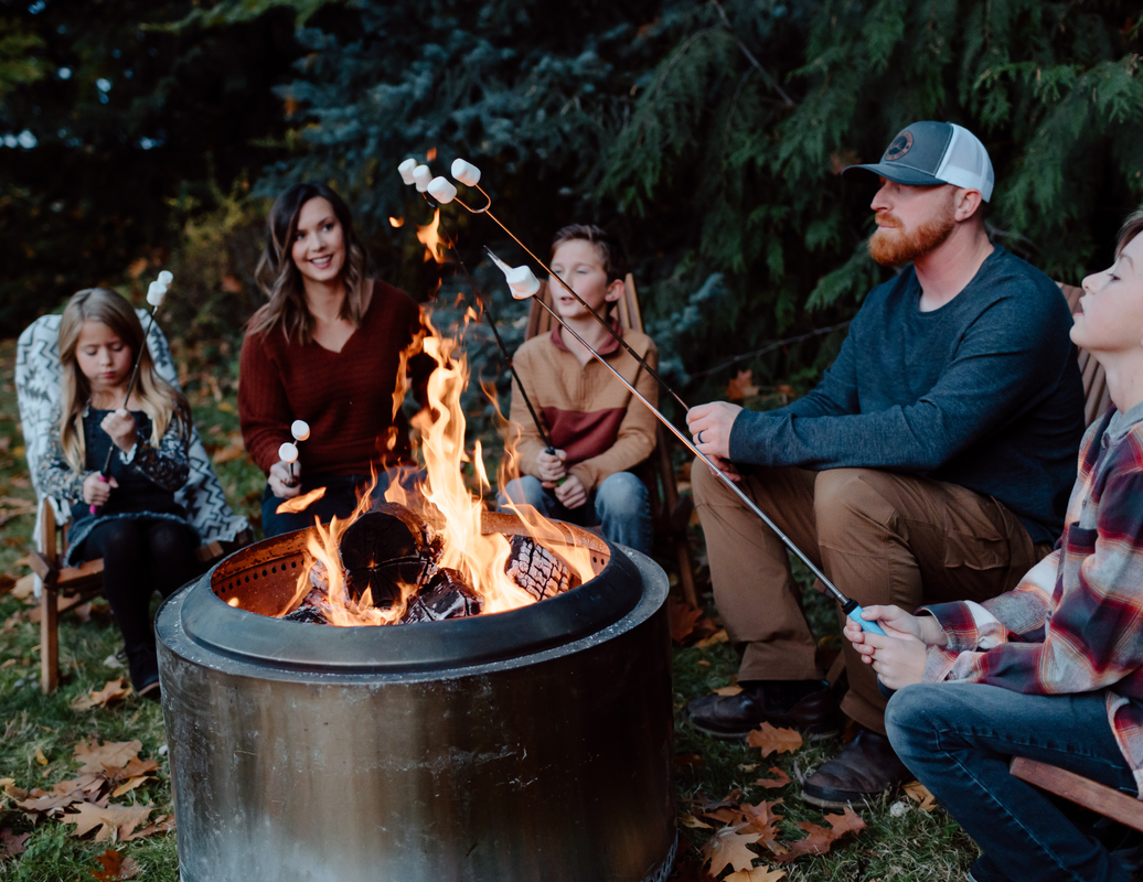 Cozy fire pit setup