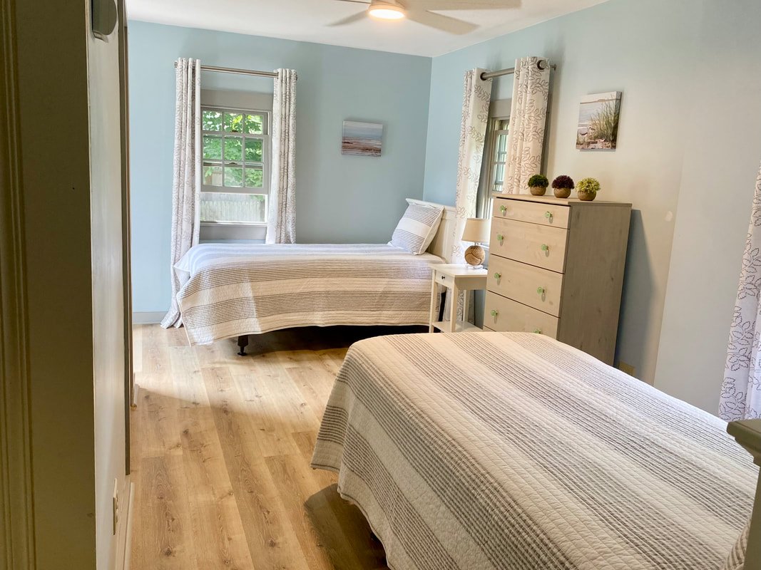 Piping Plover Cottage bunk room, West Yarmouth, Cape Cod