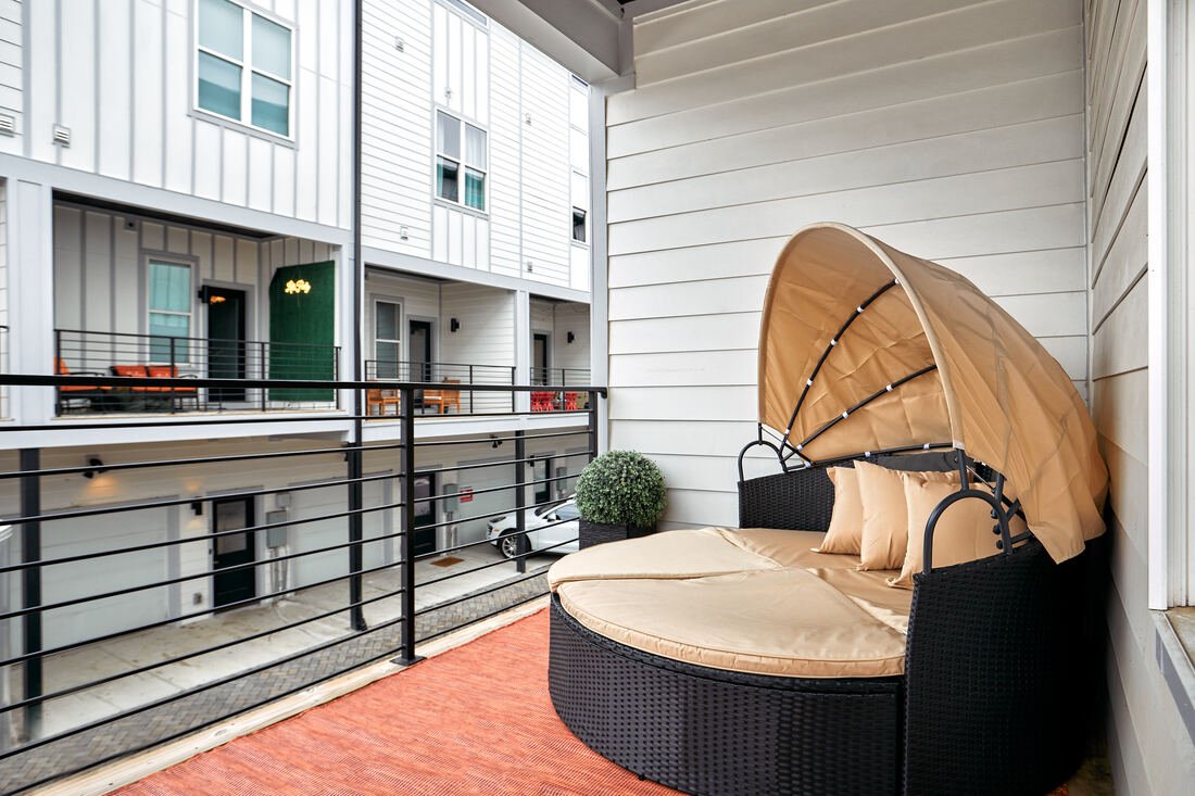 The Austen private balcony