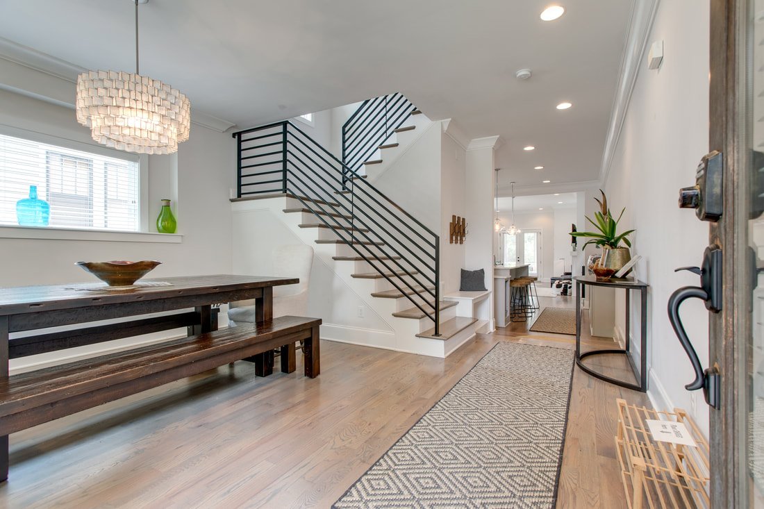 Entry of the 12 South Luxe Retreat vacation rental in Nashville