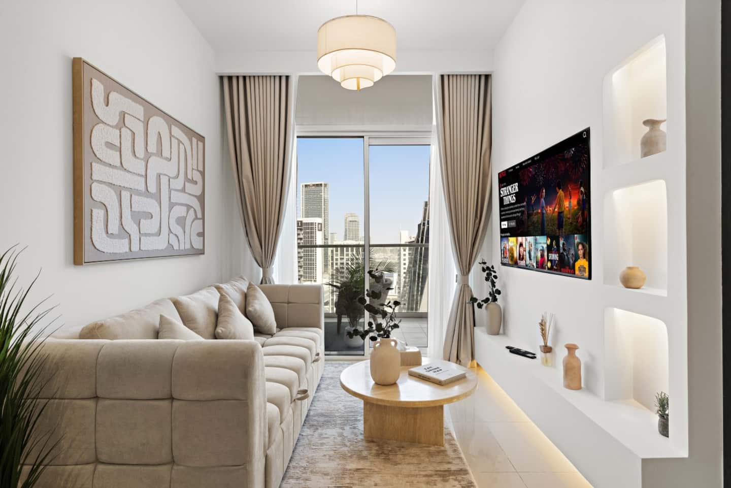 Cozy 2BR with Partial Canal View, Business Bay