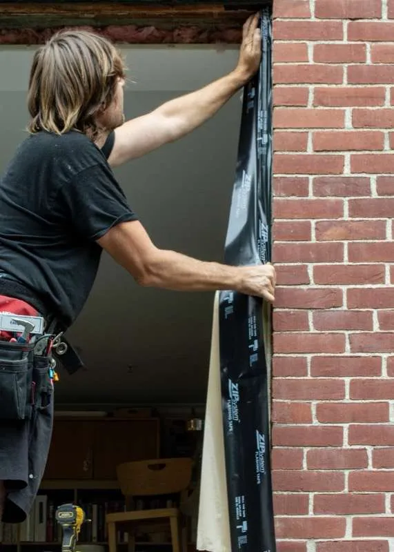 insulating and flashing<br />