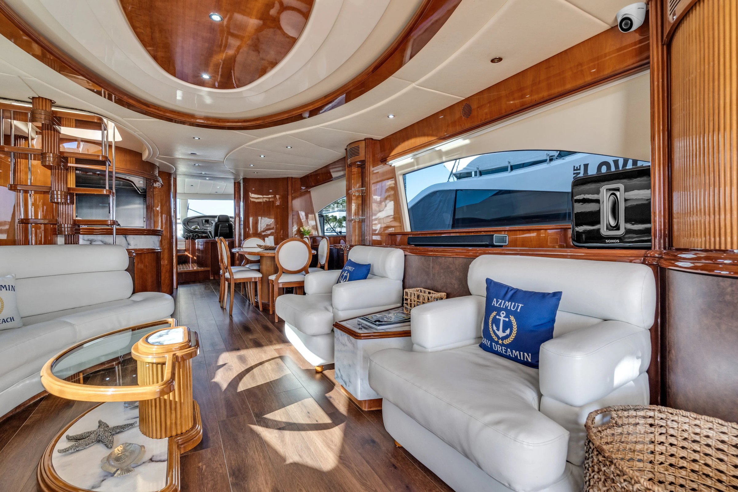 90' Azimut Day Dreaming