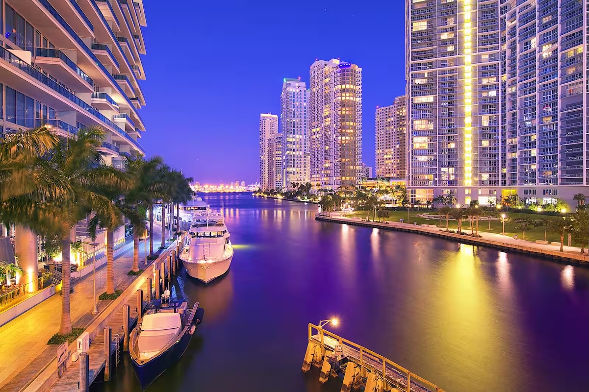 The Best Romantic Things to Do for Couples in Miami