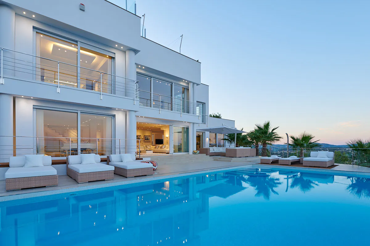 What Makes a Miami Villa Truly Luxury?